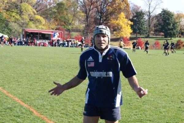 470383004-fig-coming-off-the-pitch